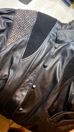 Cargar imagen en el visor de la galería, Chaqueta joya